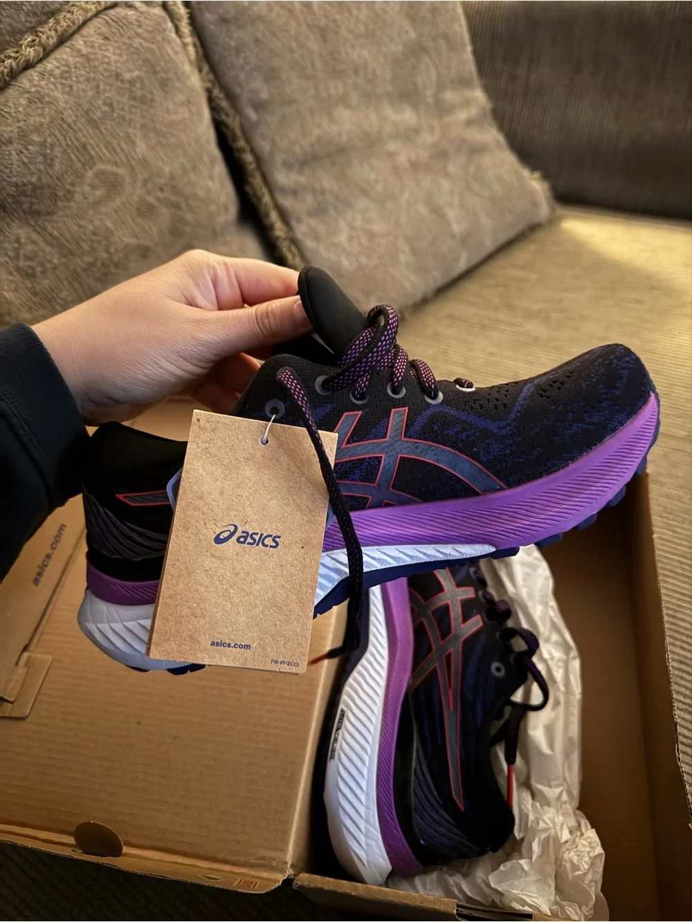 New ASICS Women’s Gel-Kayano 29